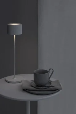Blomus Mobile LED-Tischleuchte Farol Warm Gray