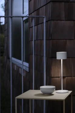 Blomus Mobile LED-Tischleuchte Farol White