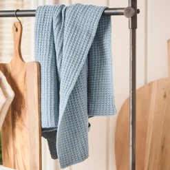 Ib Laursen Handtuch gestrickt staubig blau