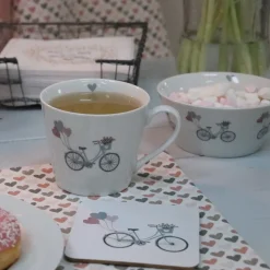 Krasilnikoff Bowl Fahrrad mit Luftballons