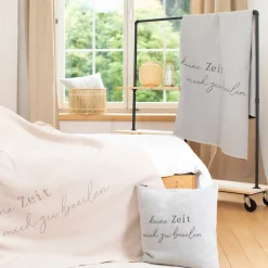 Nordic Kissenhülle Keine Zeit mich zu beeilen Grau 50 x 50 cm