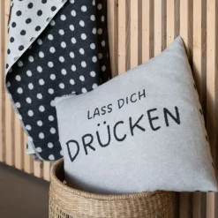 SILVRETTA Kissenhülle Lass dich drücken 50 x 50 cm