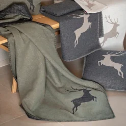 Skandi Baumwolldecke Hirsch Hellgrau